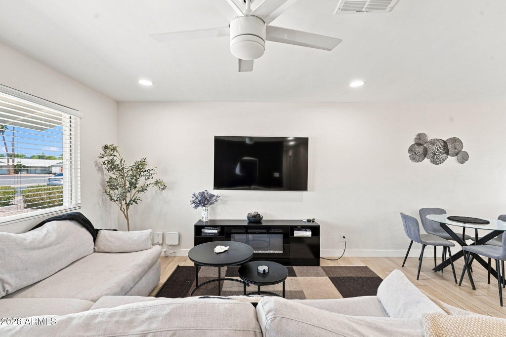 Photo of 1725 S Marilyn Ann Drive, Tempe, AZ 85281 (MLS # 7060575)