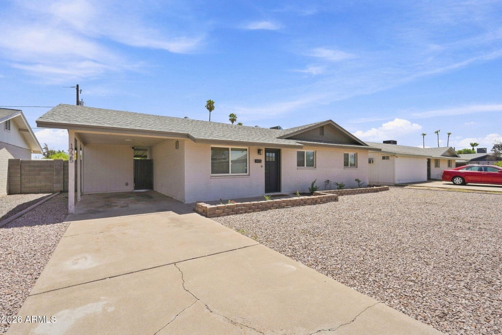 Photo of 1725 S Marilyn Ann Drive, Tempe, AZ 85281 (MLS # 7060575)