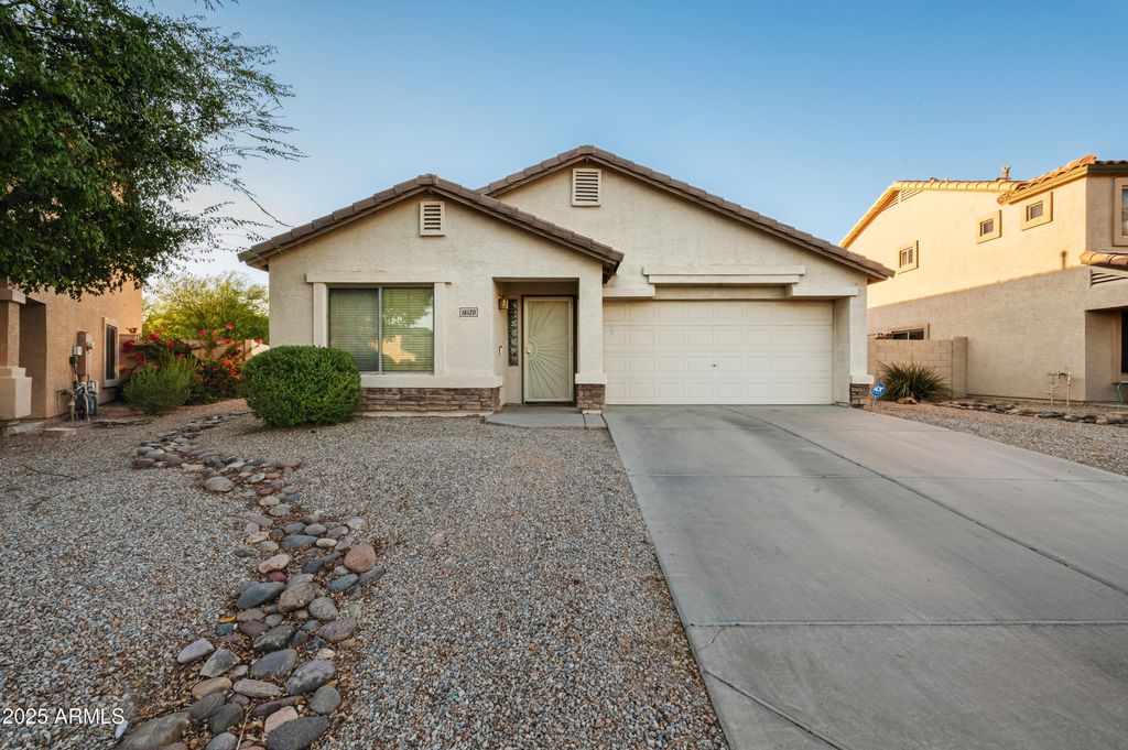 Photo of 16120 W Kendall Street, Goodyear, AZ 85338 (MLS # 6925570)