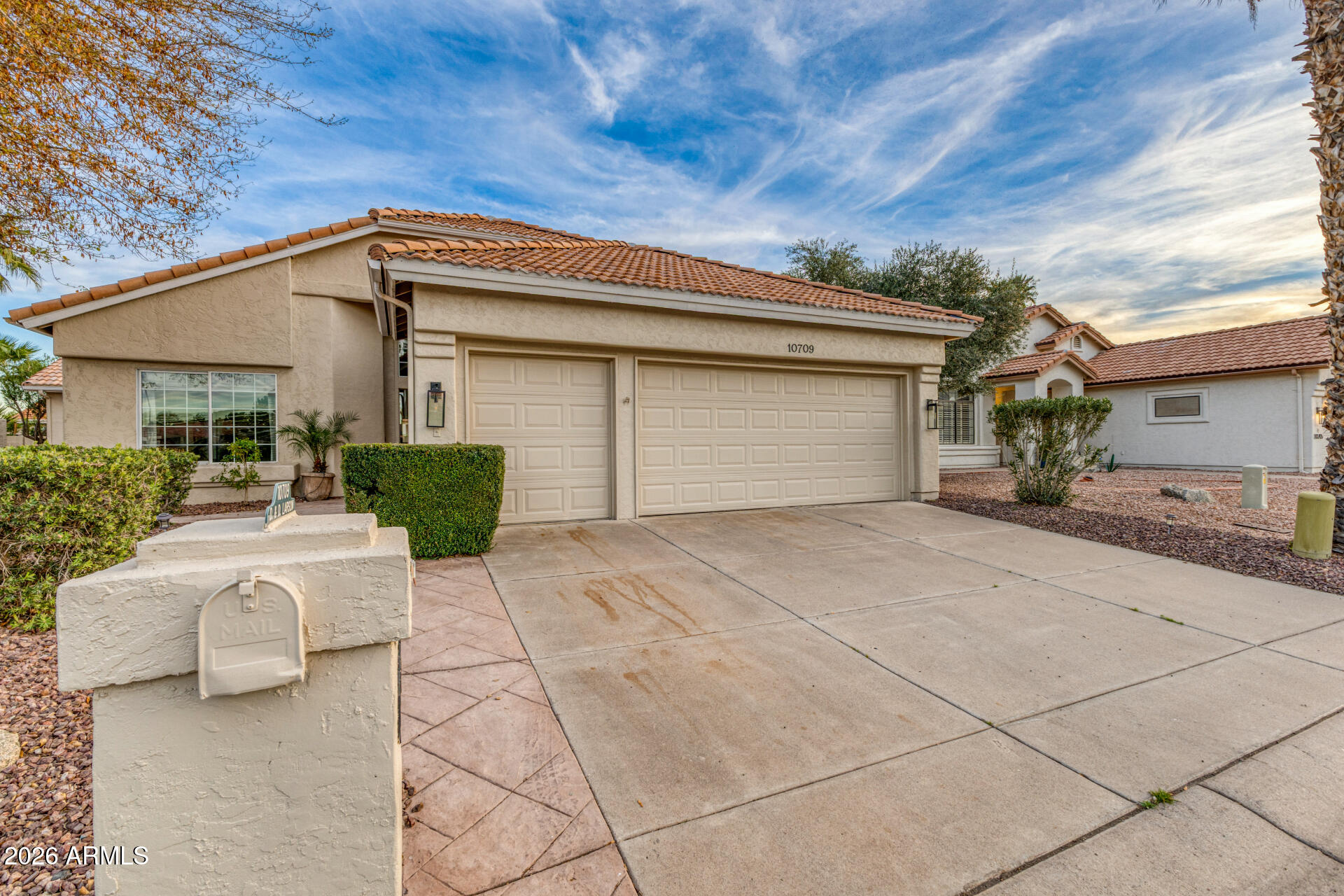 10709 E CHAMPAGNE Drive