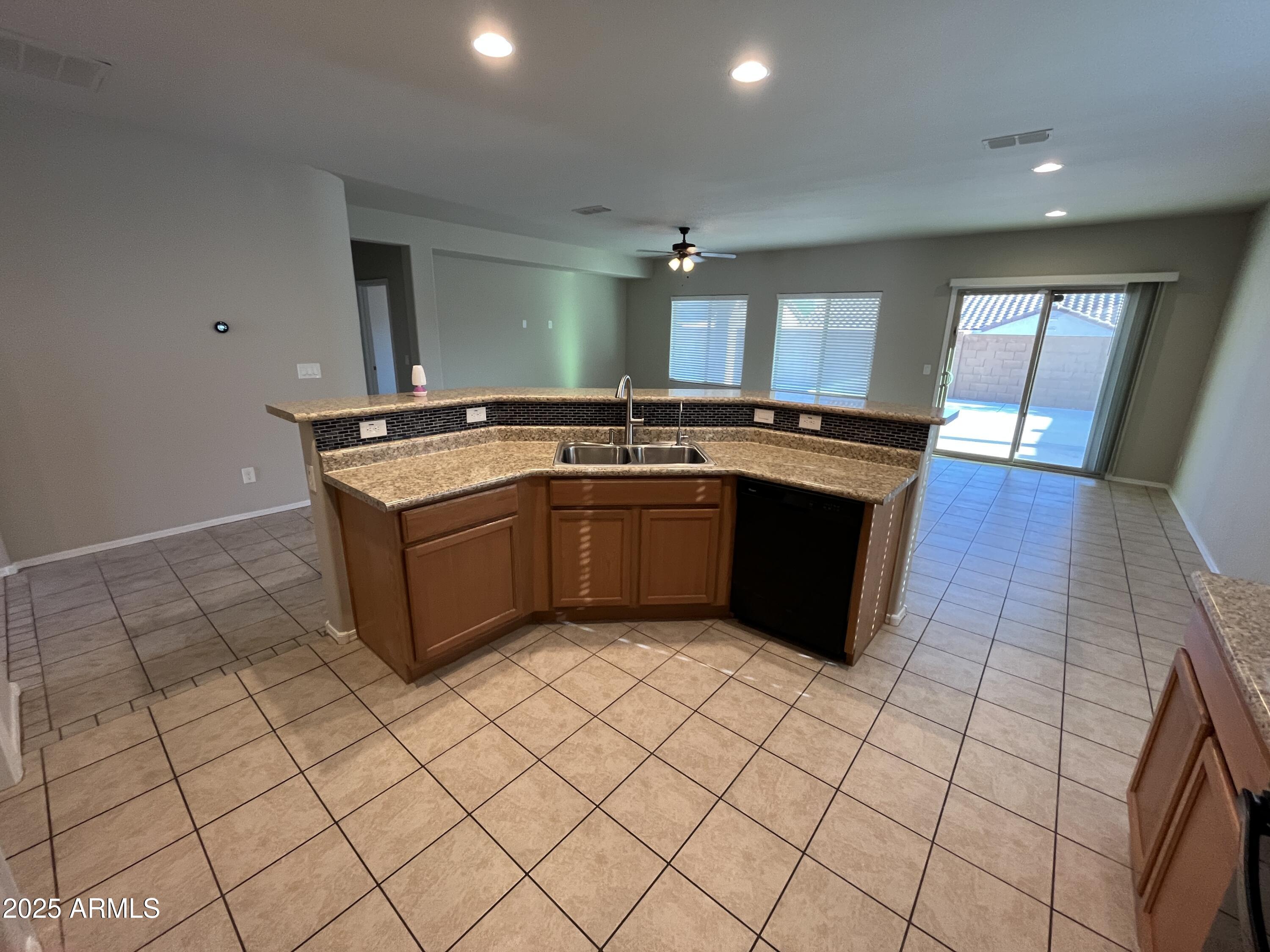 25988 W MOHAWK Lane