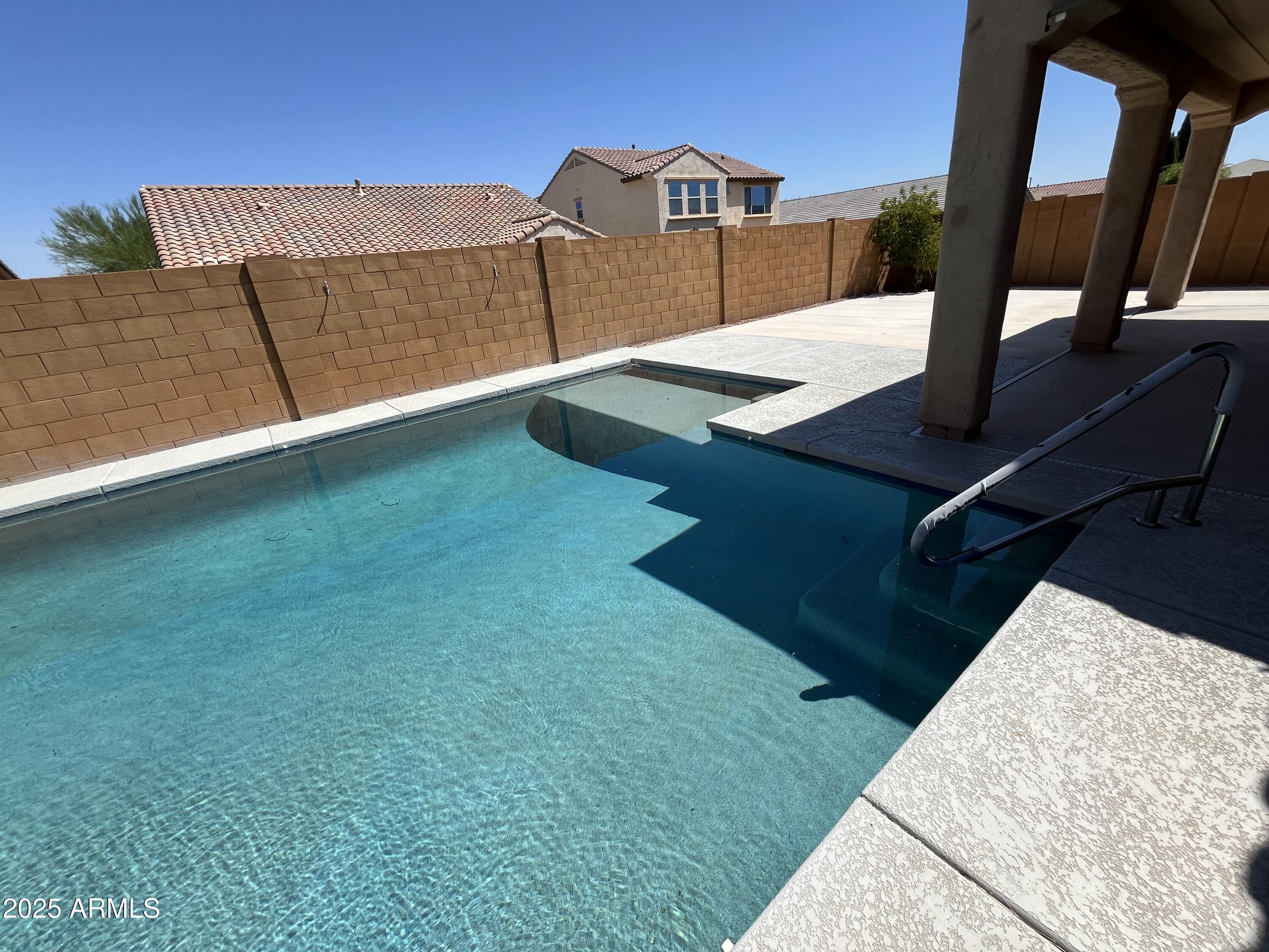 25988 W MOHAWK Lane