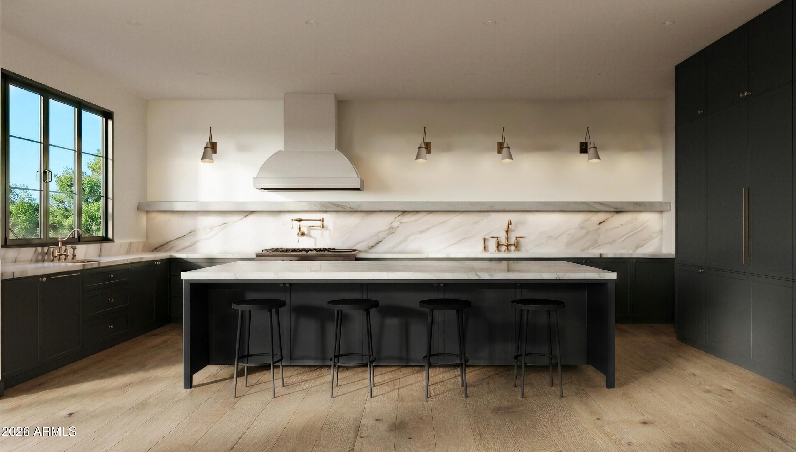 4435 E GLENROSA Avenue