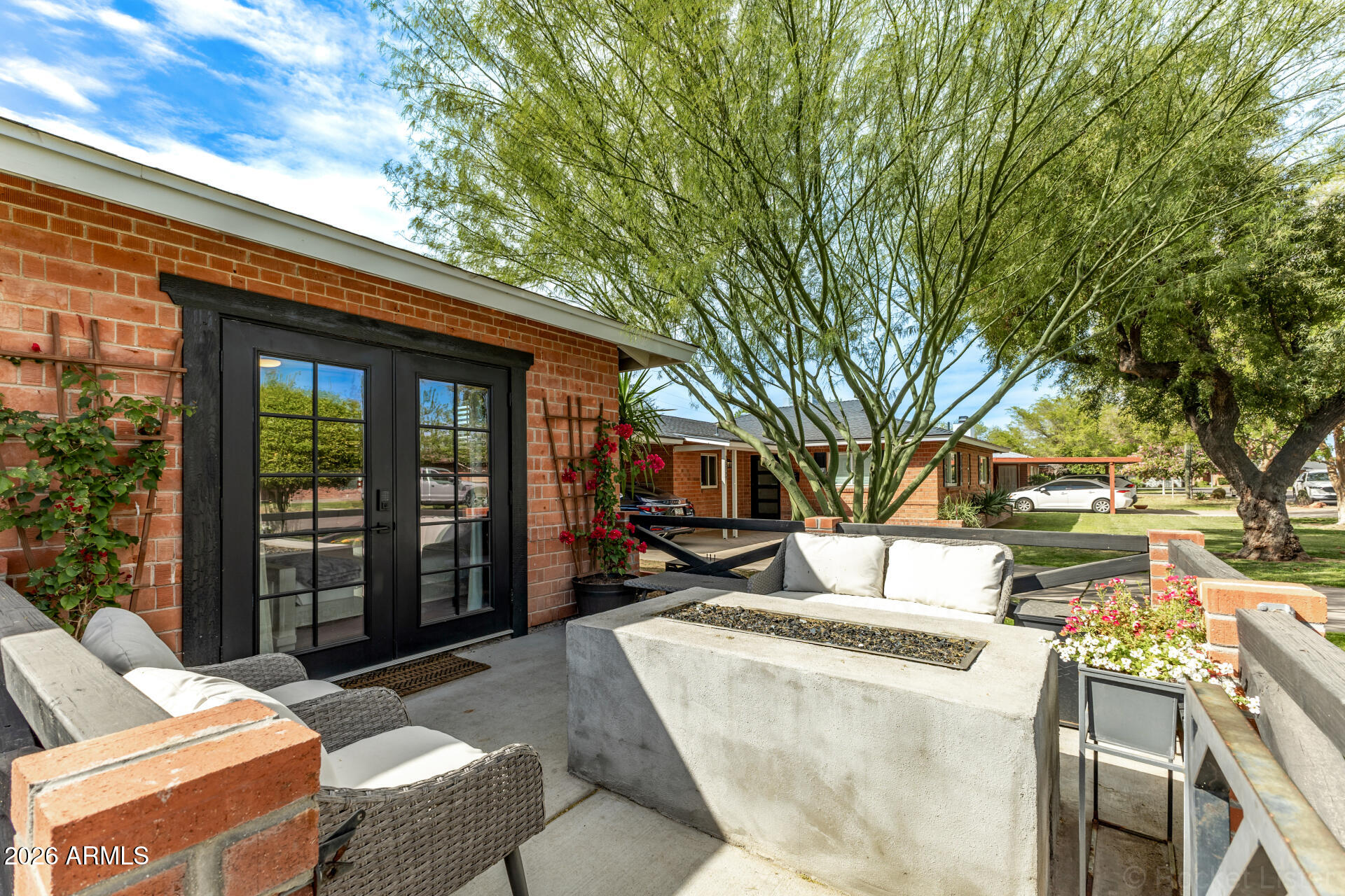 1903 E PALO VERDE Drive