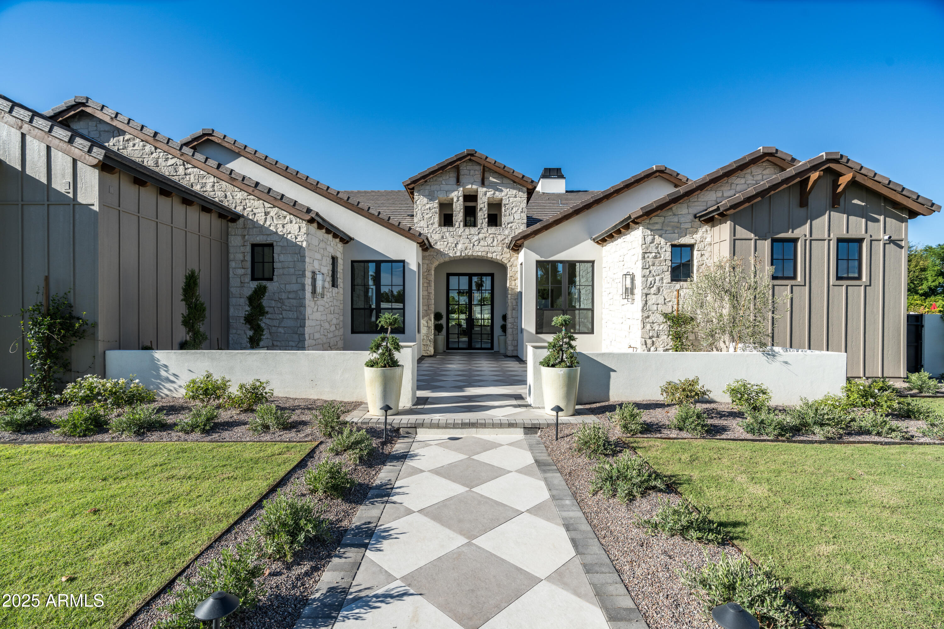 6302 E CALLE DEL NORTE --