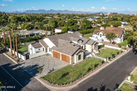 Photo of 6302 E Calle Del Norte, Scottsdale, AZ 85251 (MLS # 6871984)