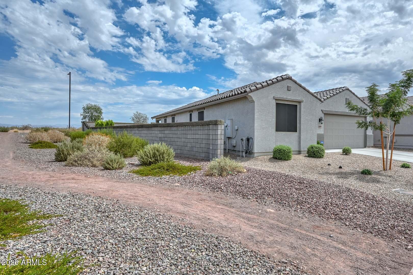 18390 W MONTE LINDO Lane