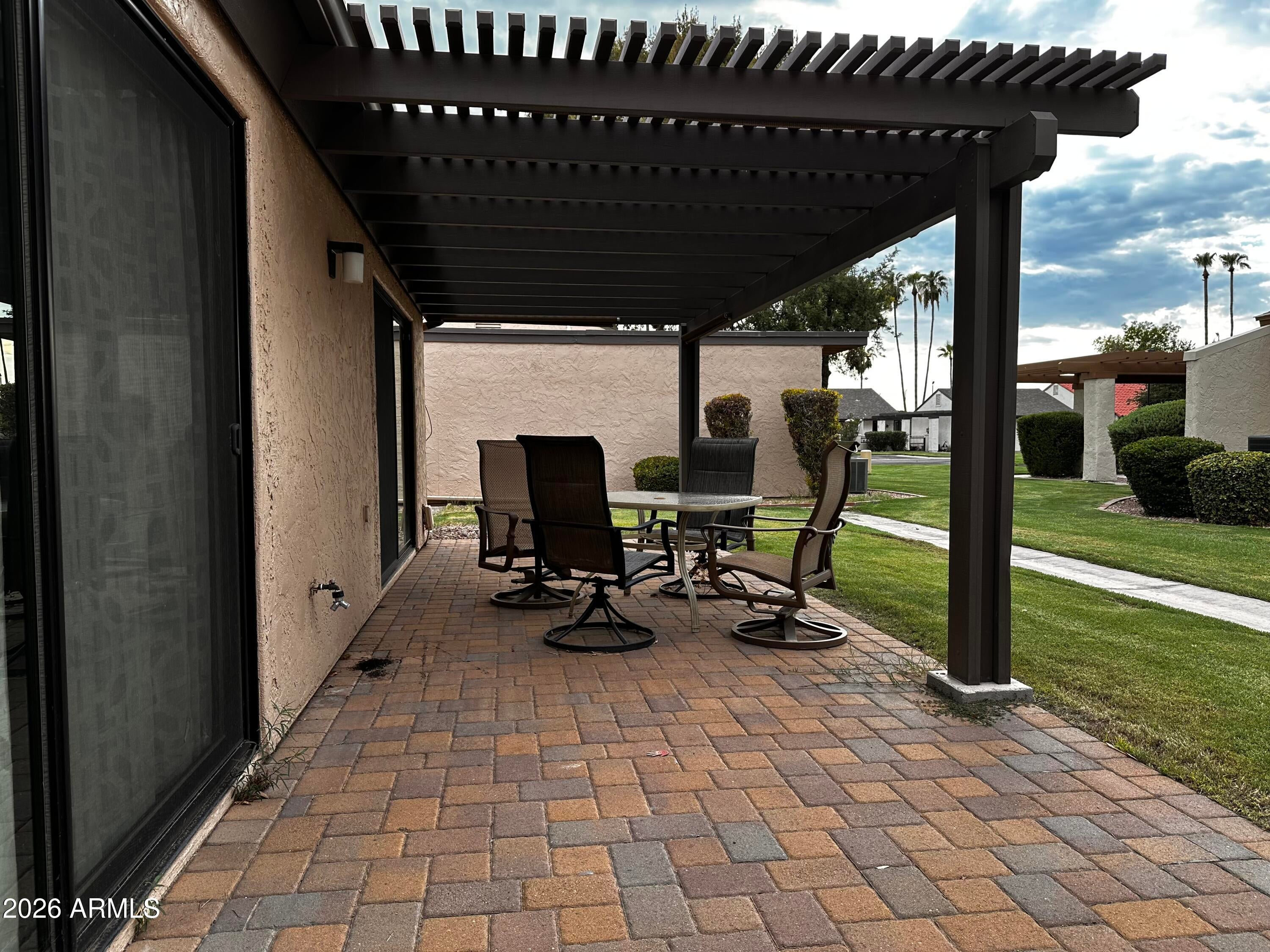 14 LEISURE WORLD --