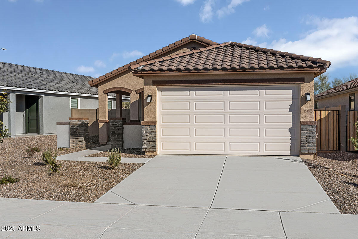 18485 N FOXTAIL Drive