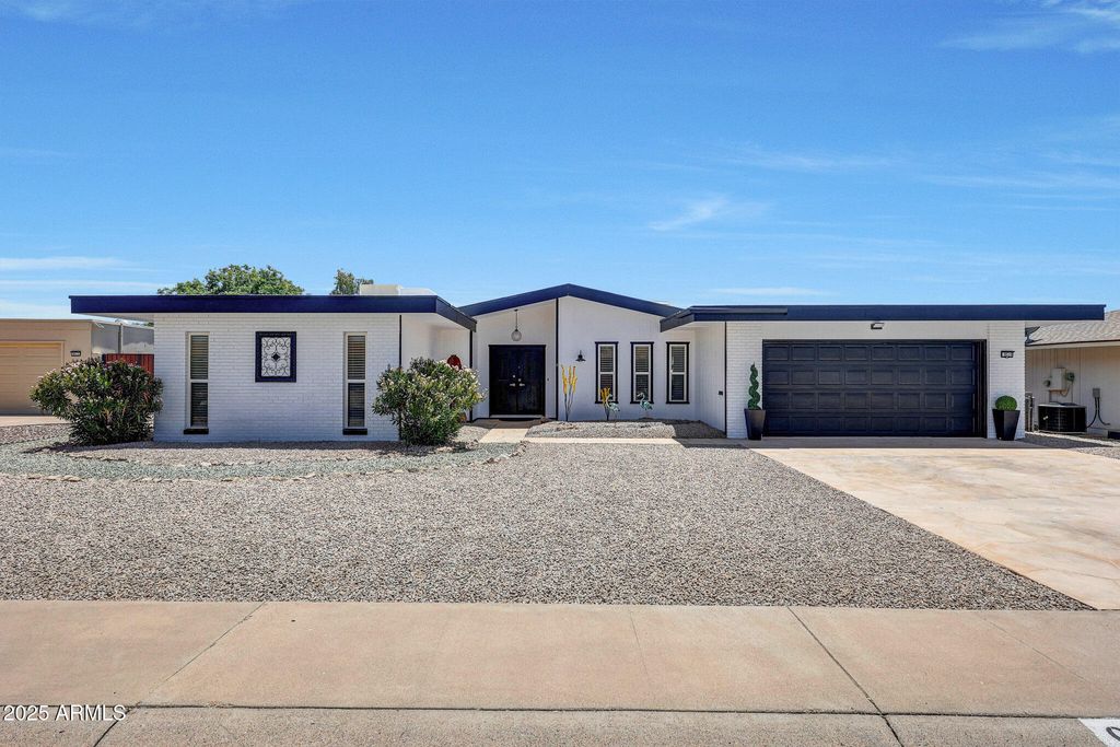 Photo of 9519 W Timberline Drive, Sun City, AZ 85351 (MLS # 6927522)