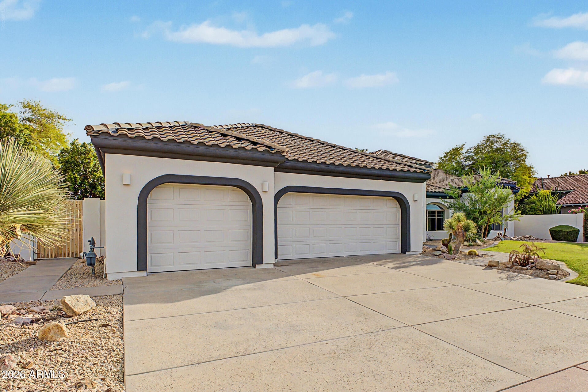4055 N RECKER Road 51