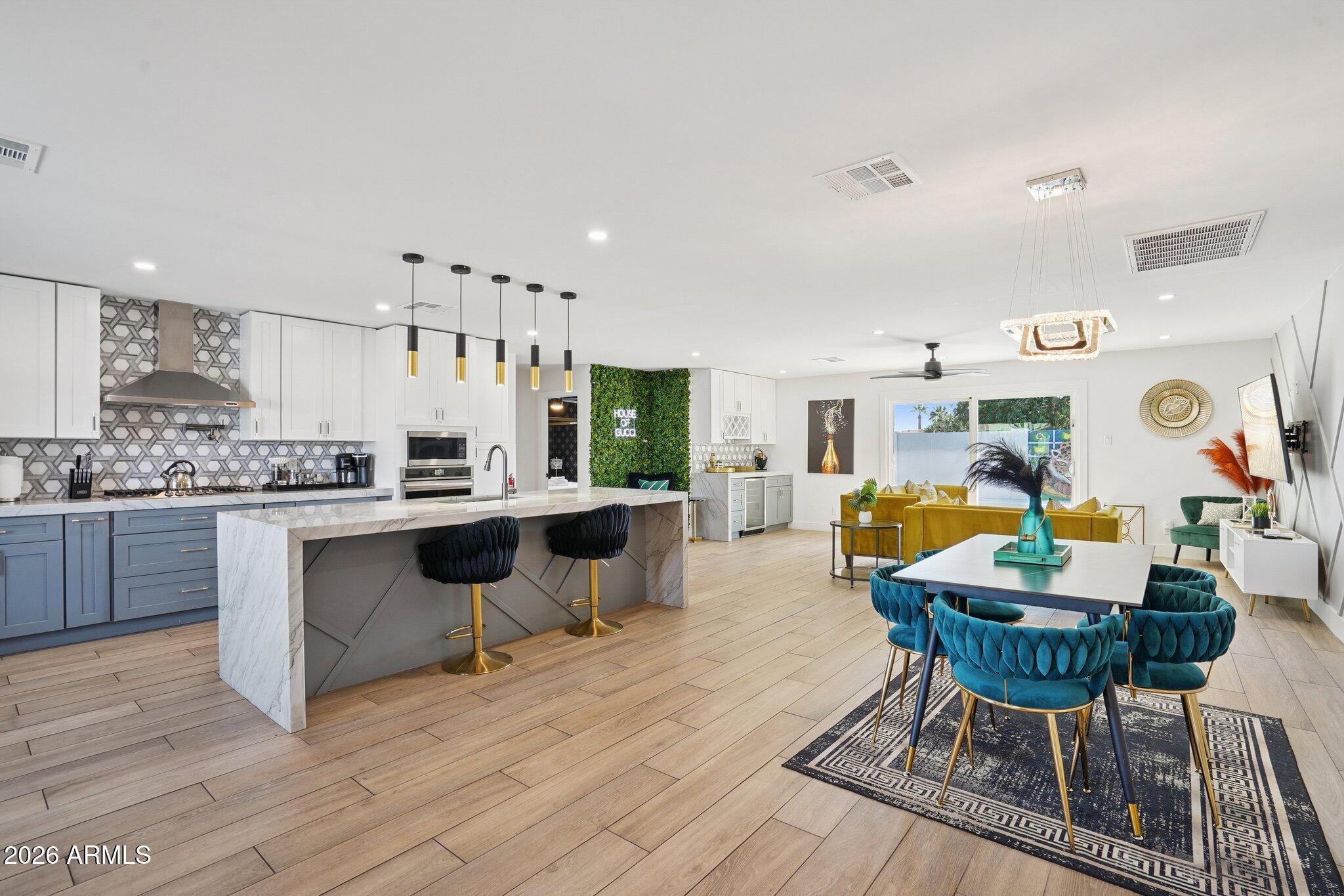 8707 E CLARENDON Avenue