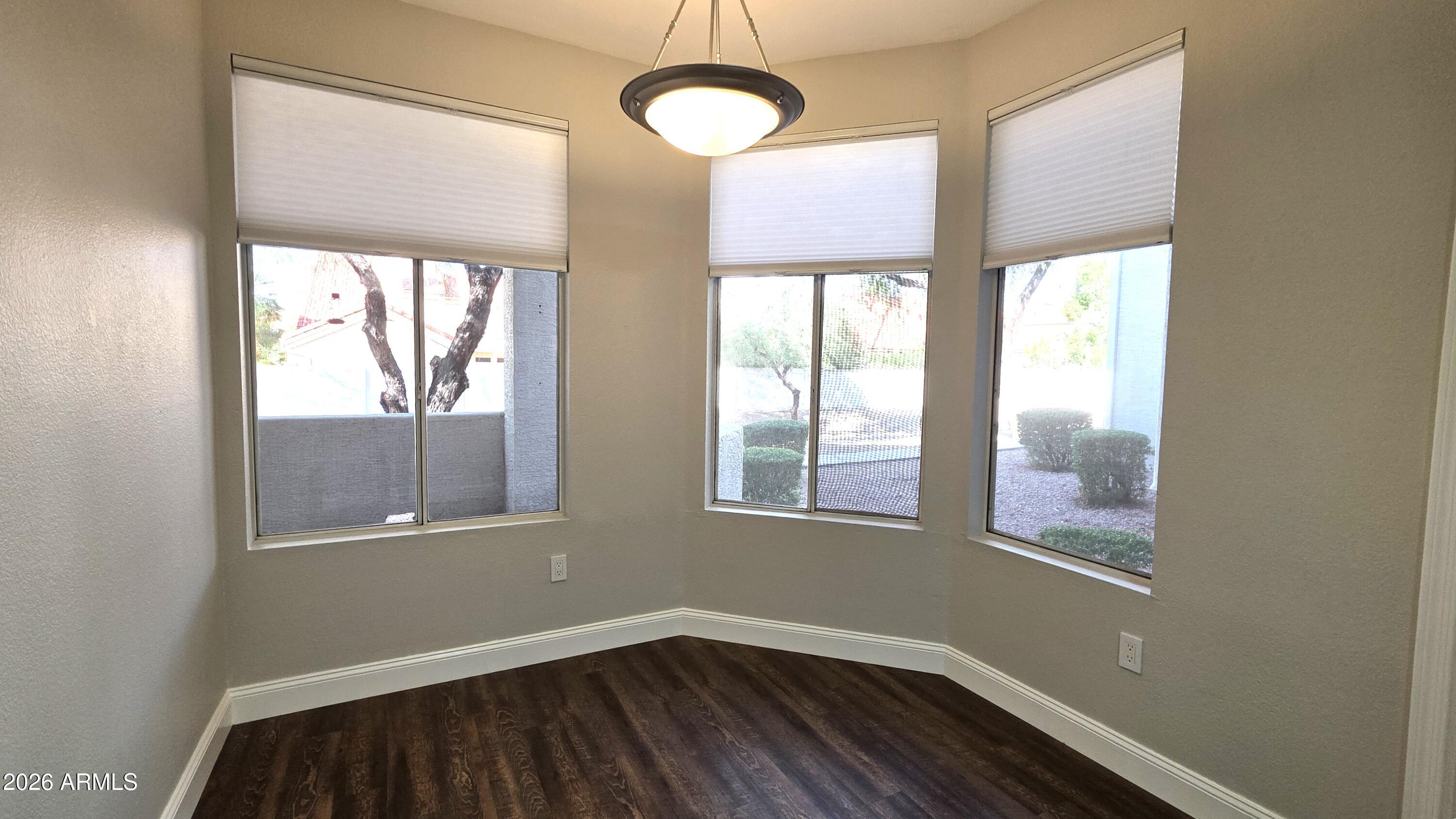 11375 E SAHUARO Drive 1093