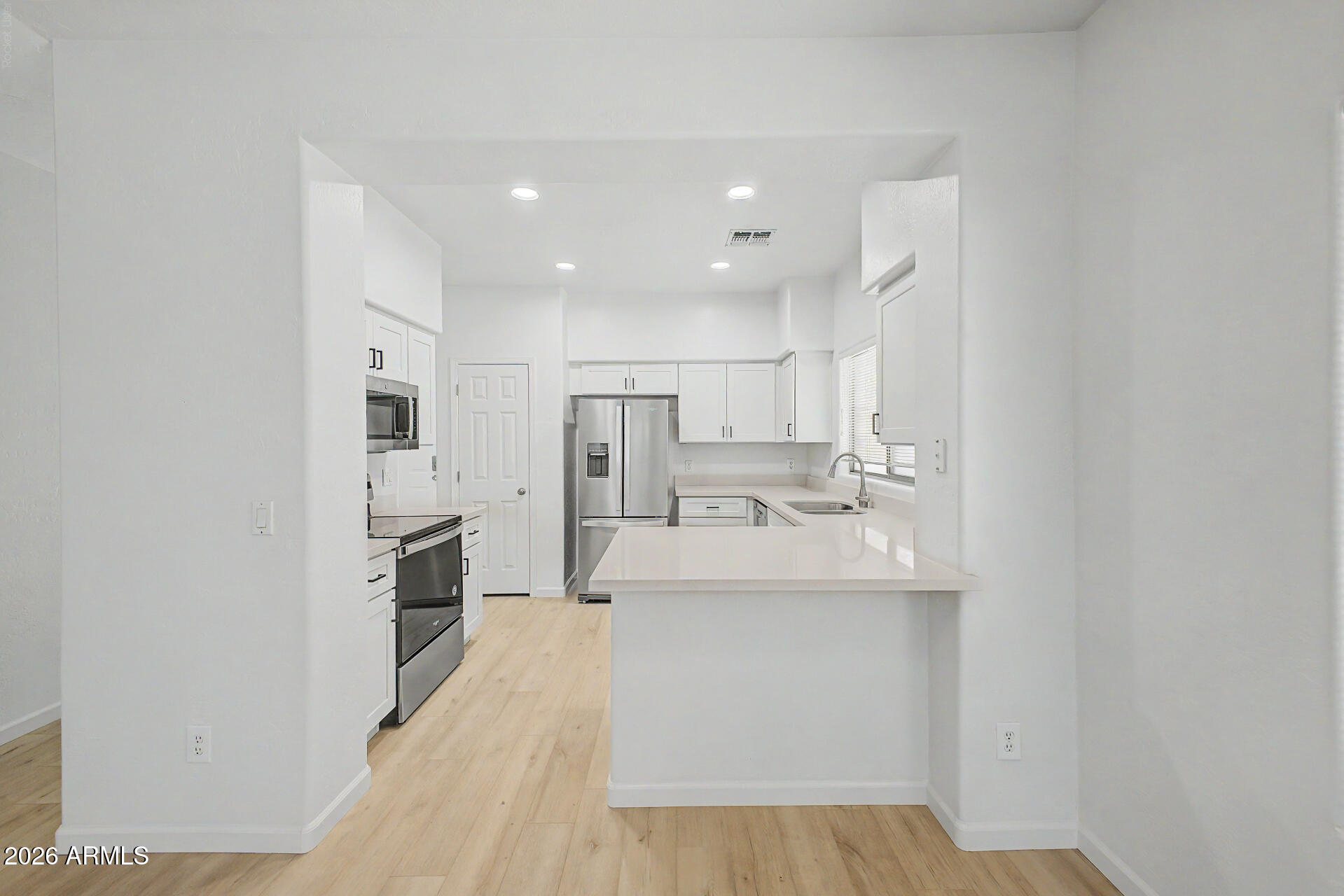 525 N MILLER Road 174