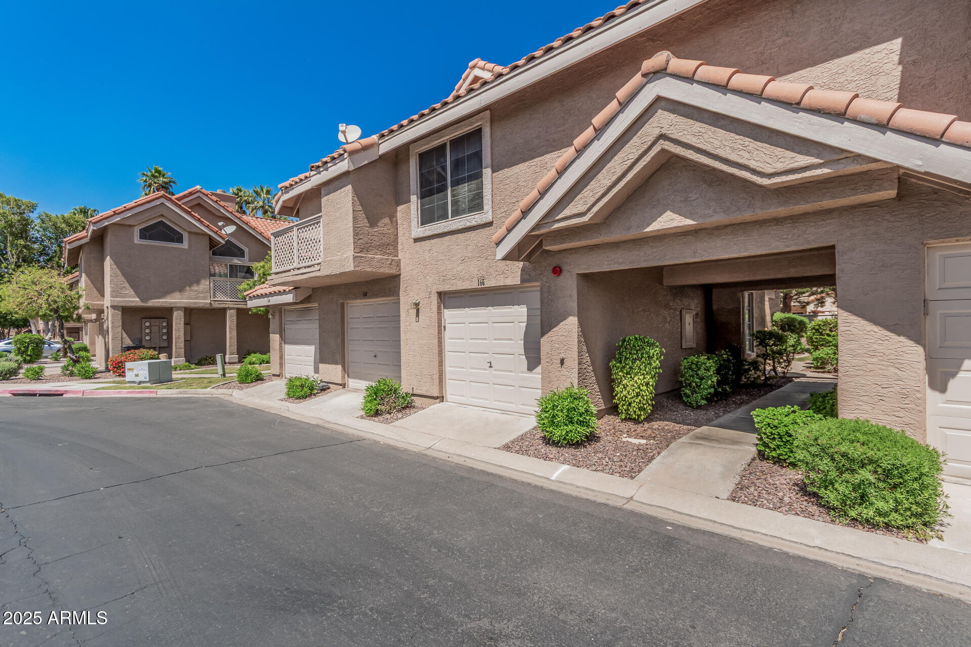 1633 E LAKESIDE Drive 166