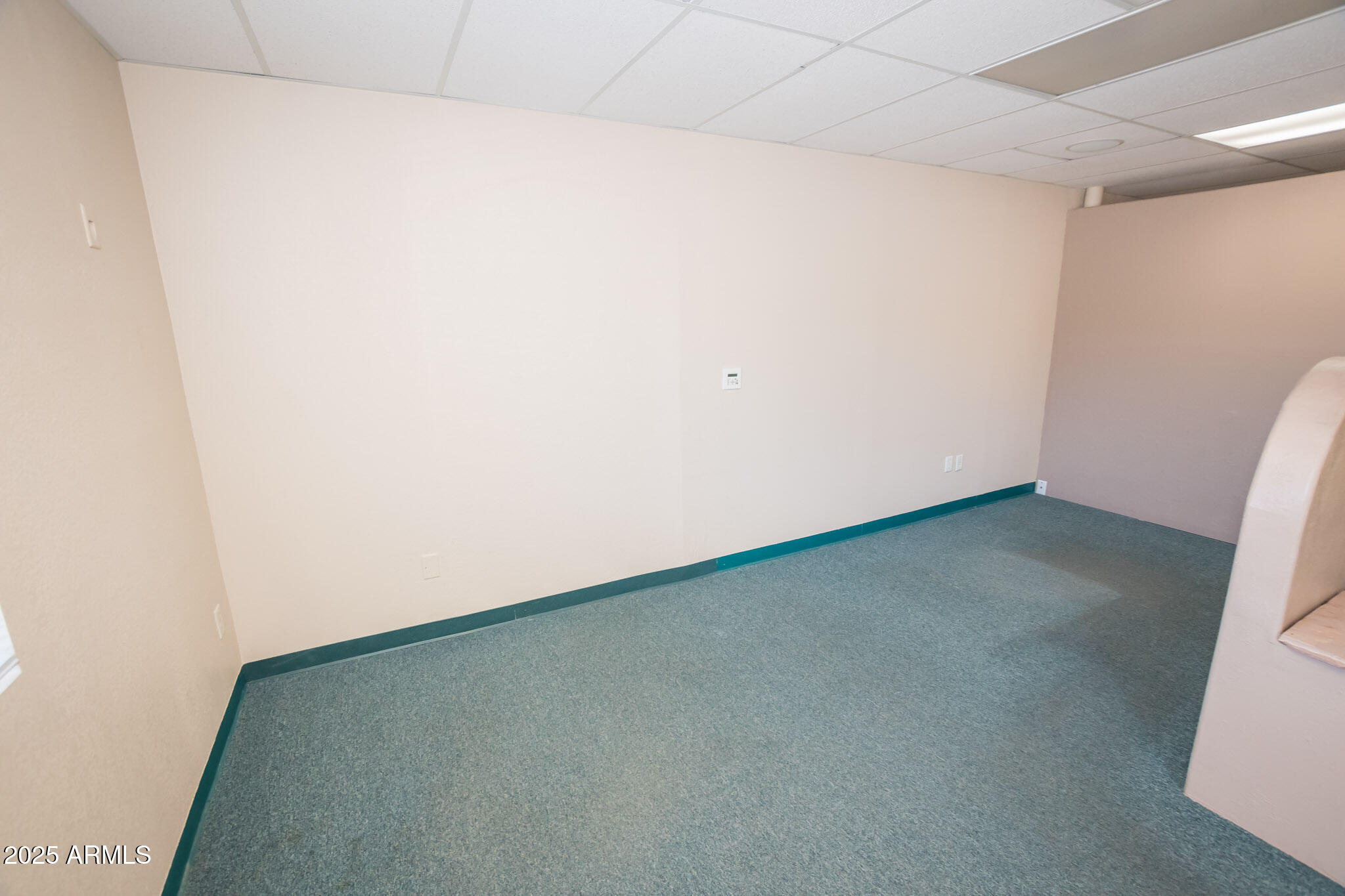 5405 S HIGHWAY 92 -- c