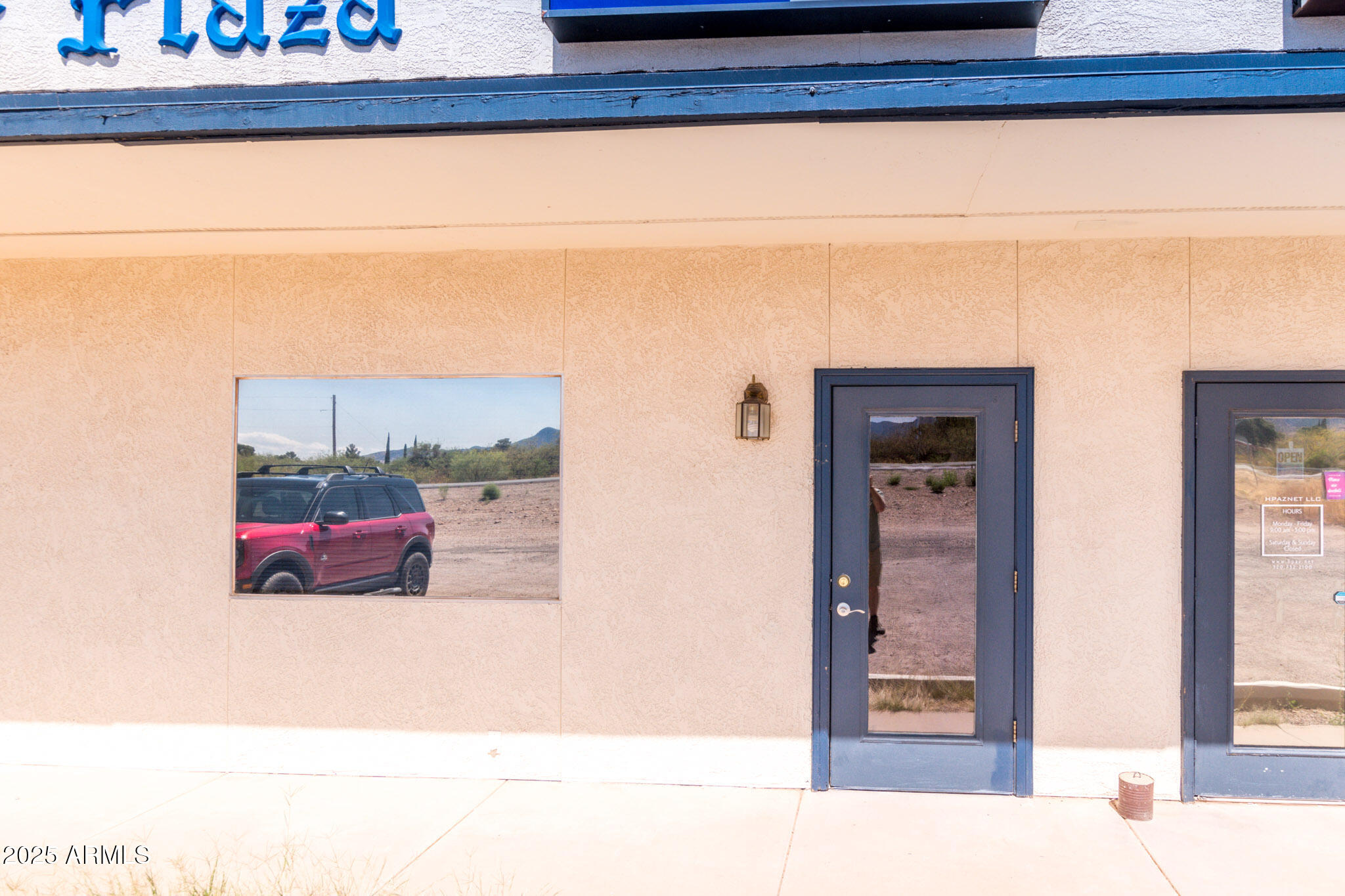 5405 S HIGHWAY 92 -- c