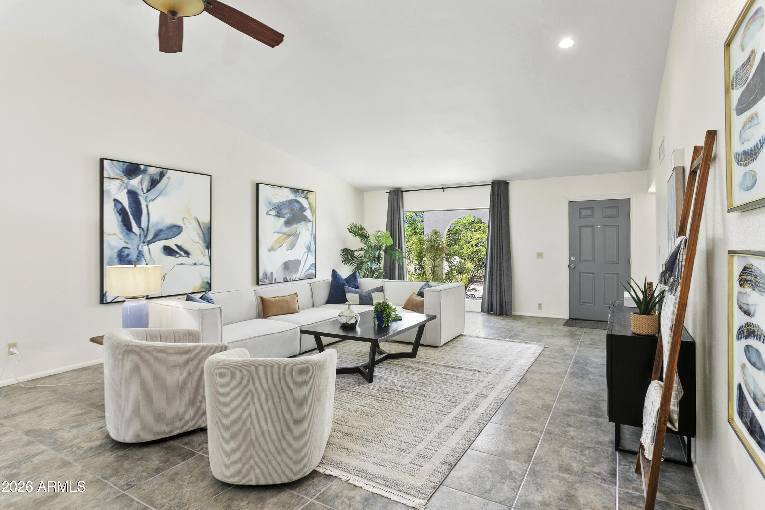 2346 E MESCAL Street