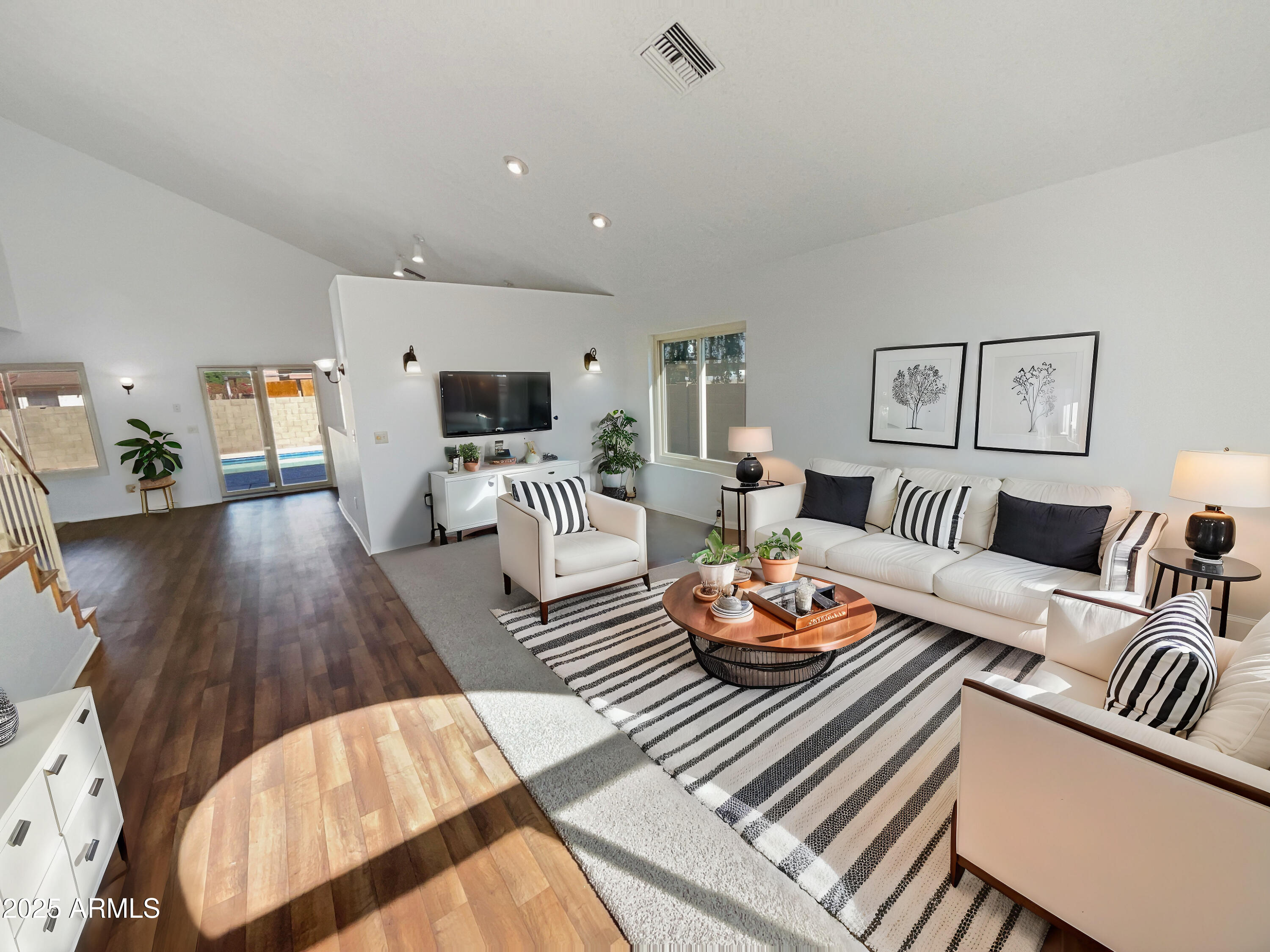 8722 W WILSHIRE Drive