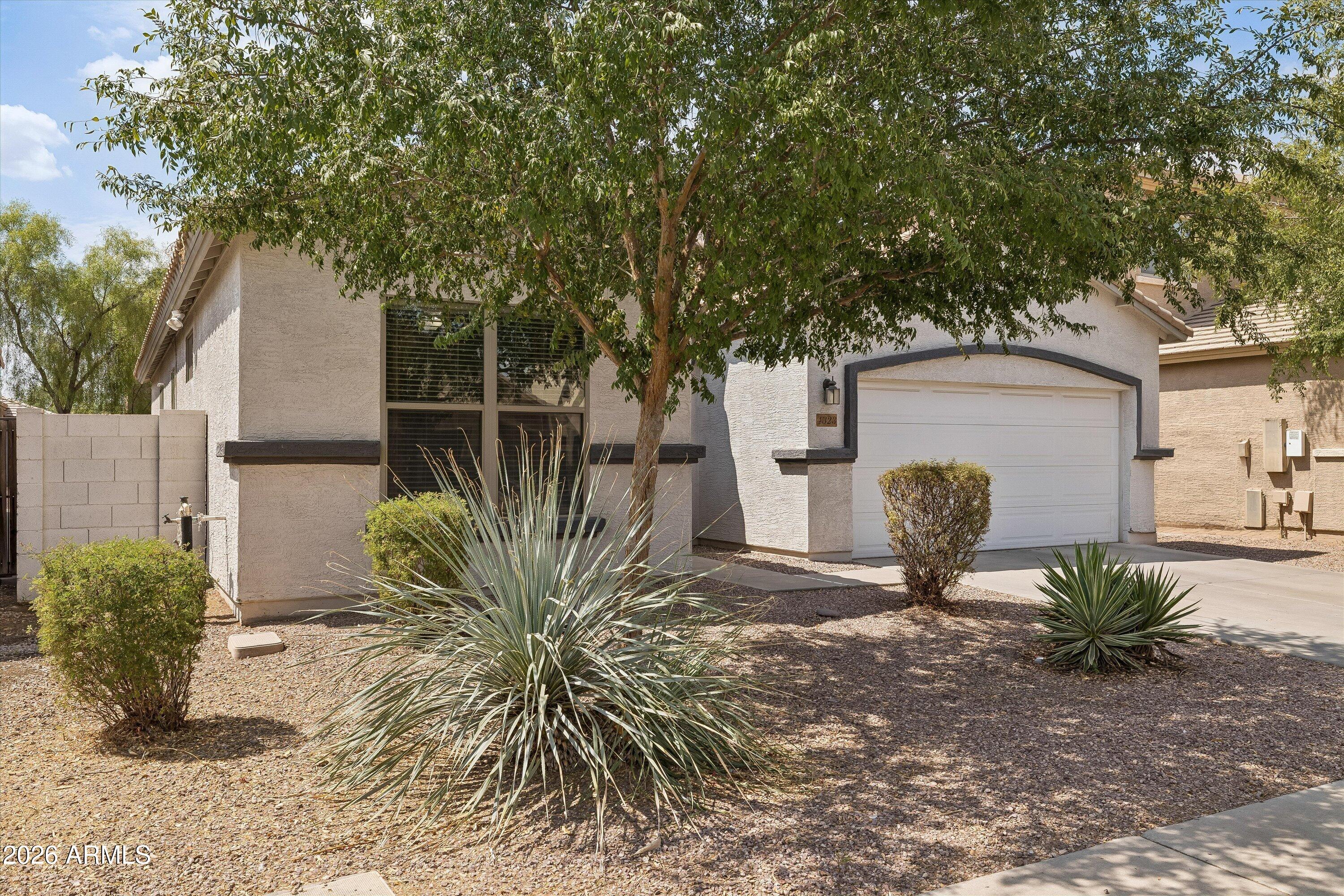 4323 W T RYAN Lane