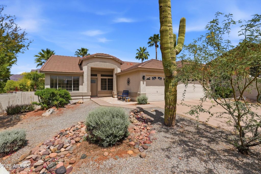 Photo of 10142 E Daybreak Place, Gold Canyon, AZ 85118 (MLS # 7013482)