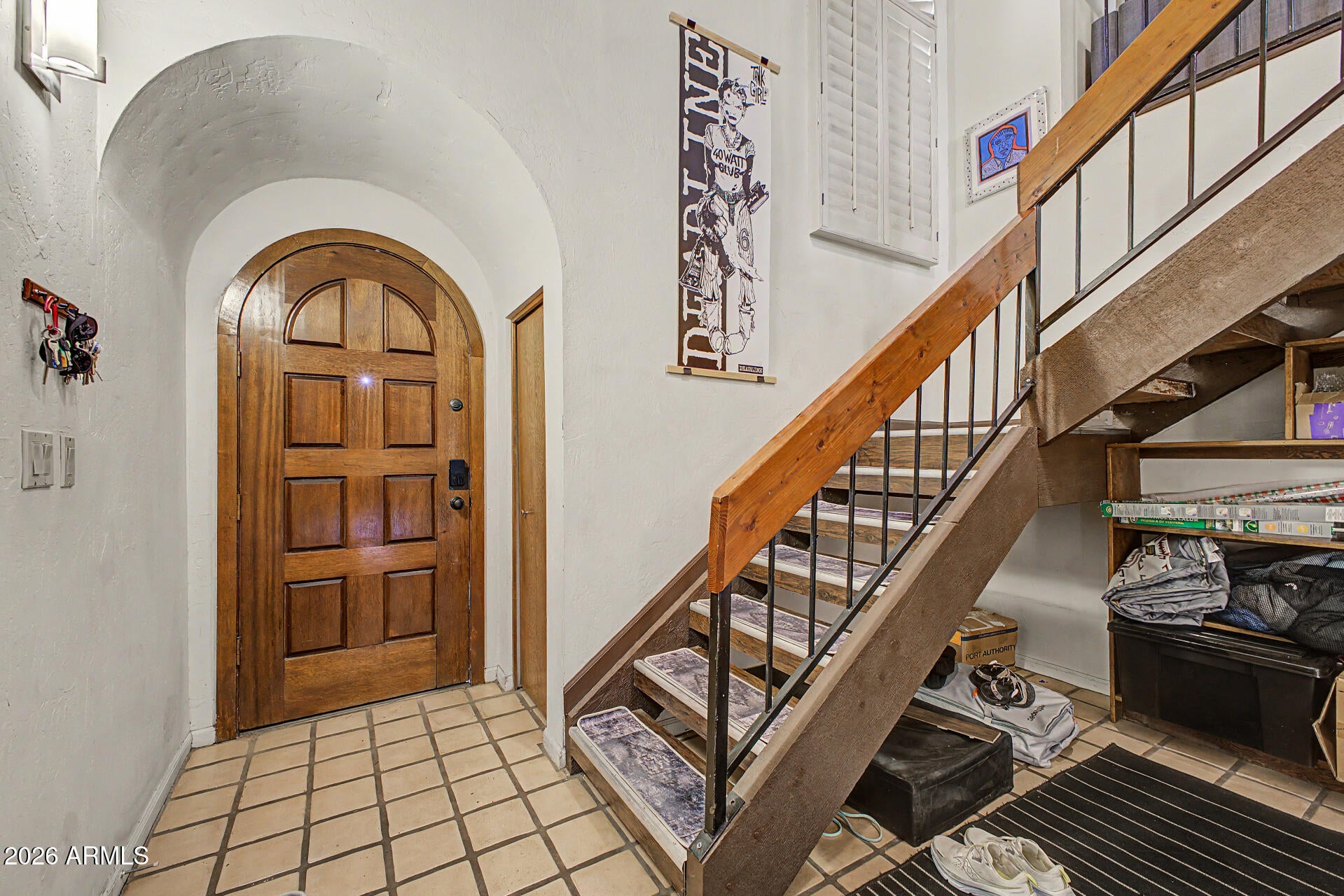 319 E CORONADO Road 1