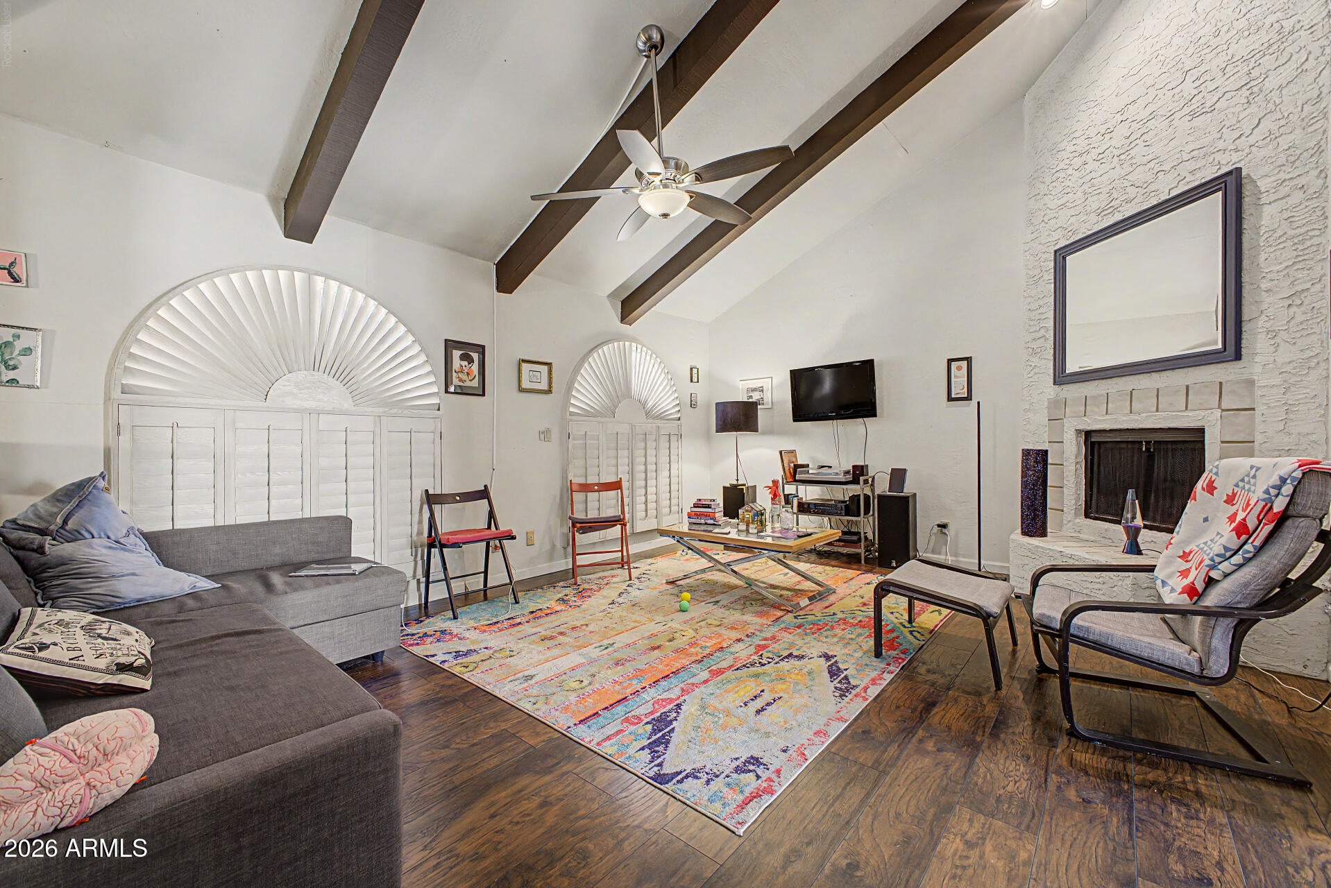 319 E CORONADO Road 1