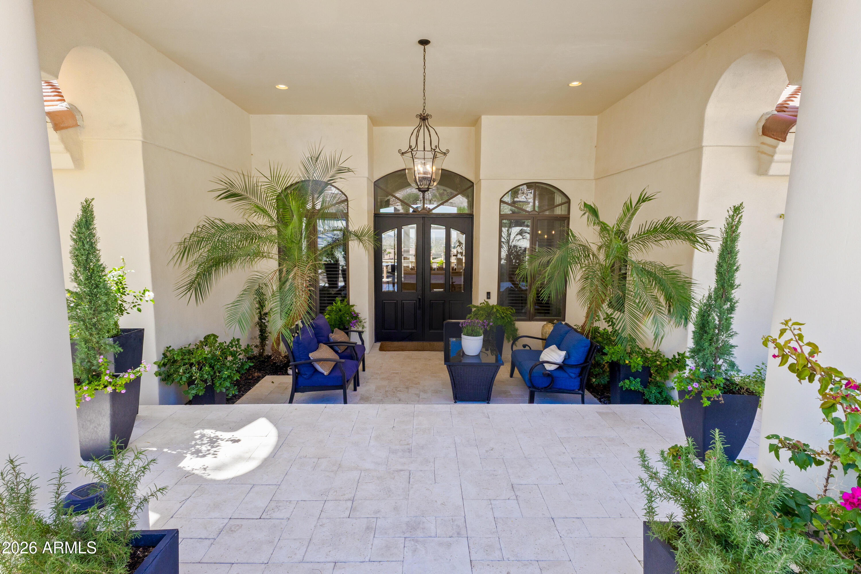 1455 E VICTOR HUGO Avenue