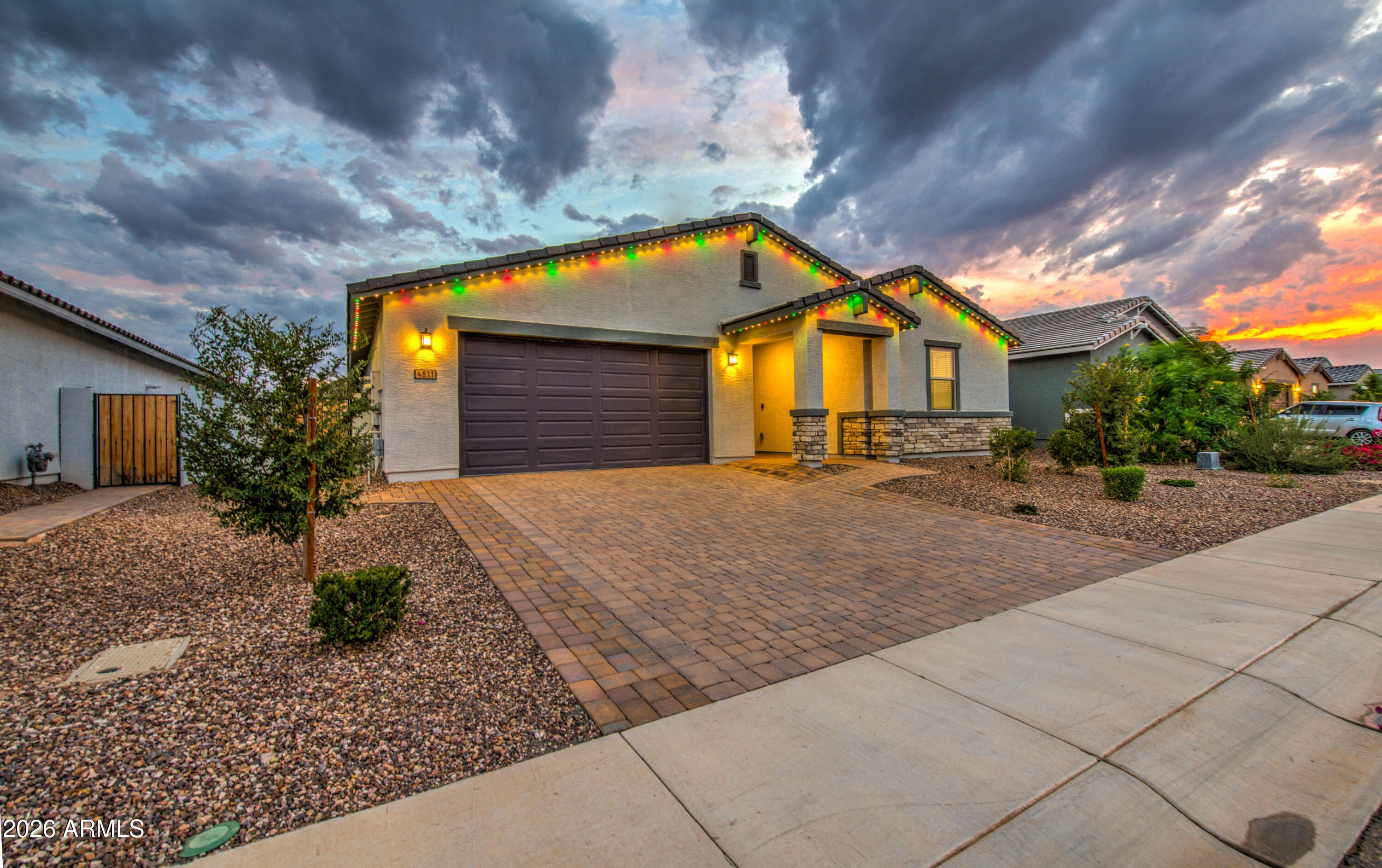 4811 W HUNTER Trail
