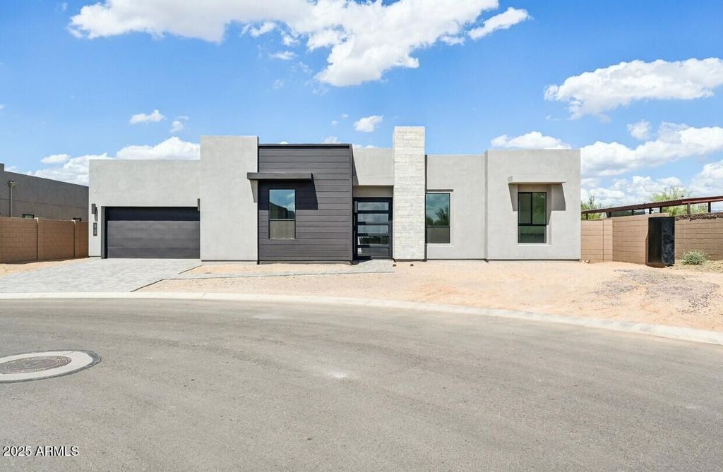 Photo of 5768 E Rancho Caliente Drive, Cave Creek, AZ 85331 (MLS # 6931121)