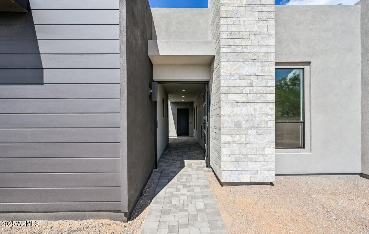 5768 E Rancho Caliente Drive