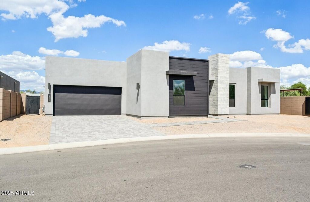 Photo of 5768 E Rancho Caliente Drive, Cave Creek, AZ 85331 (MLS # 6931121)