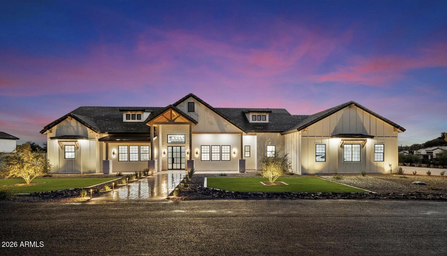 8125 E REDBERRY --
