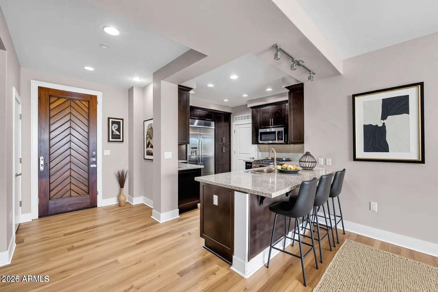 4803 N WOODMERE FAIRWAY -- 2006