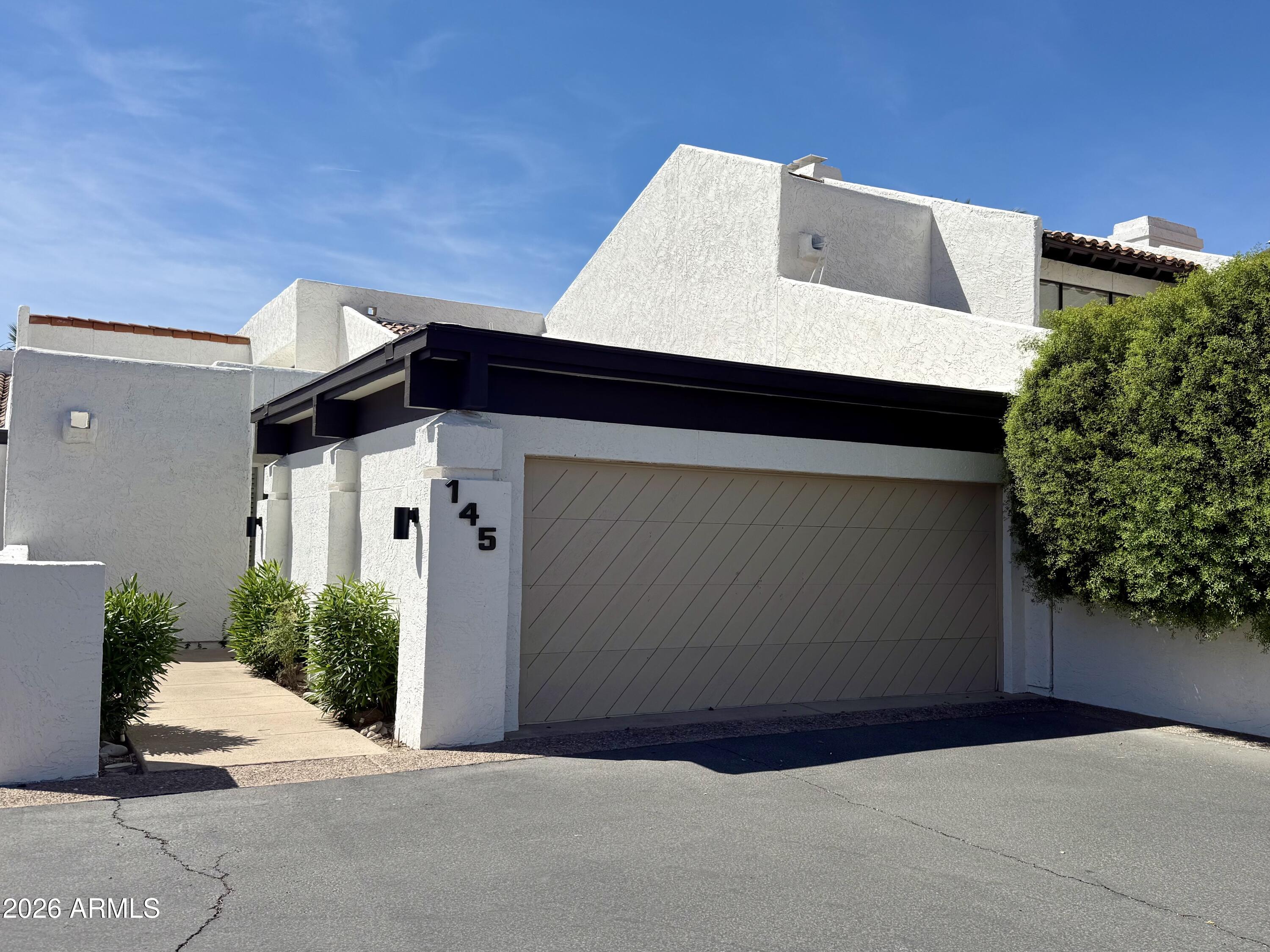 4438 E Camelback Road 145