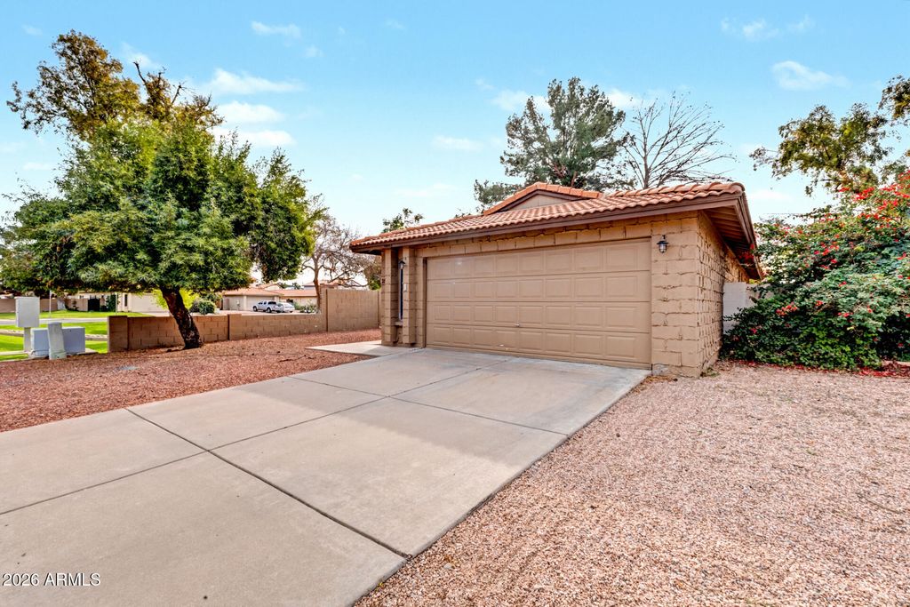 Photo of 2669 W Brooks Street, Chandler, AZ 85224 (MLS # 6974354)