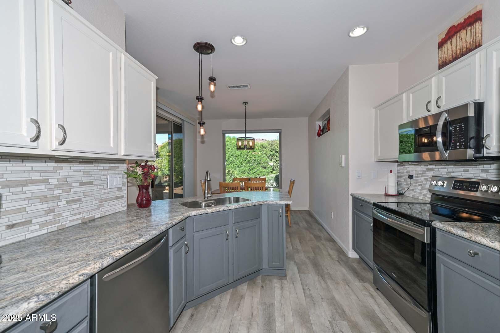 15862 W WILDFLOWER Drive