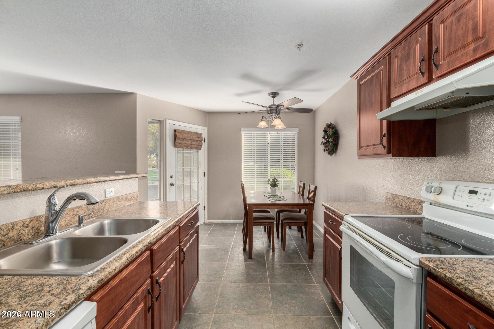 255 S KYRENE Road 133