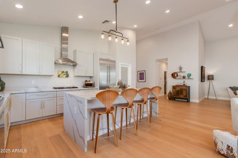 Photo of 6820 N 14th Street, Phoenix, AZ 85014 (MLS # 6939838)