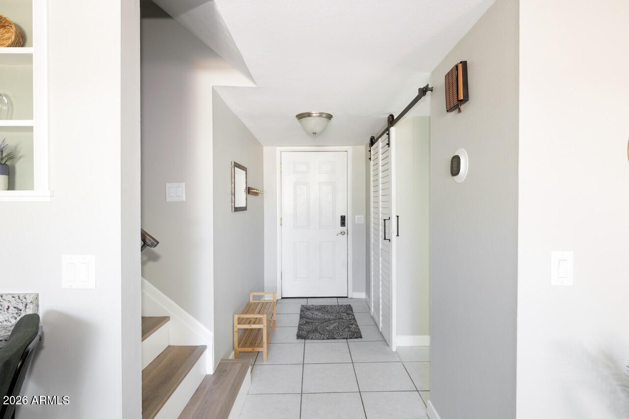 3011 S COUNTRY CLUB Way