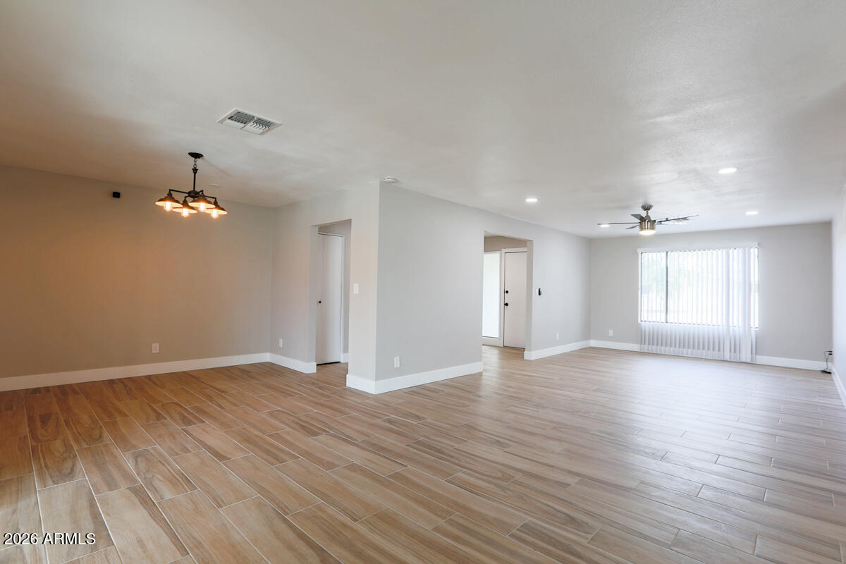 1817 E ALAMEDA Drive