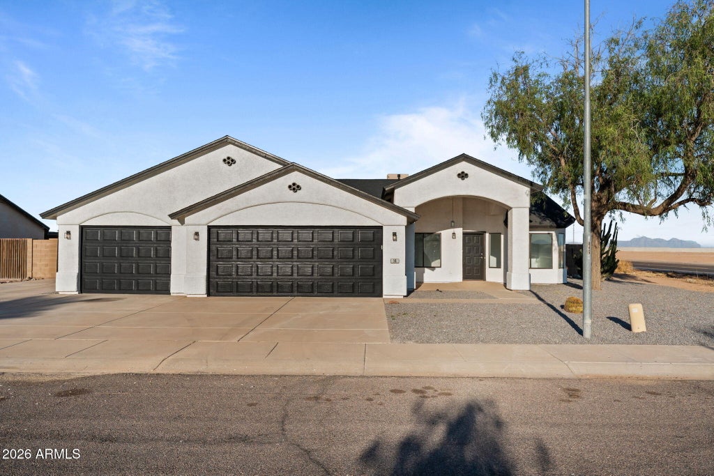 Photo of 14 N Kimberly Drive, Casa Grande, AZ 85122 (MLS # 7060239)