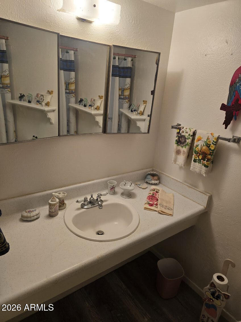2534 W BERRIDGE Lane D207