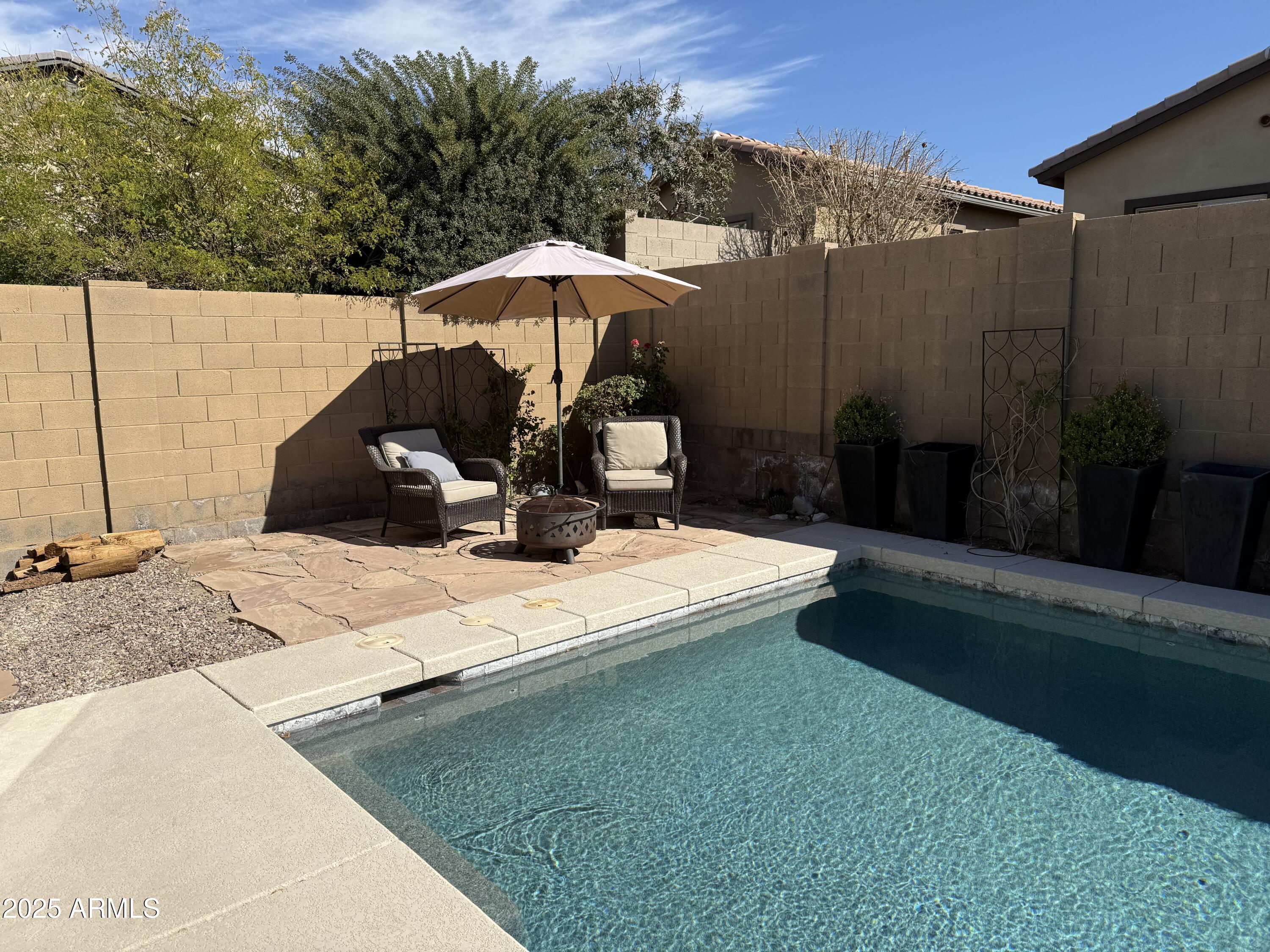 10713 N 124TH Place