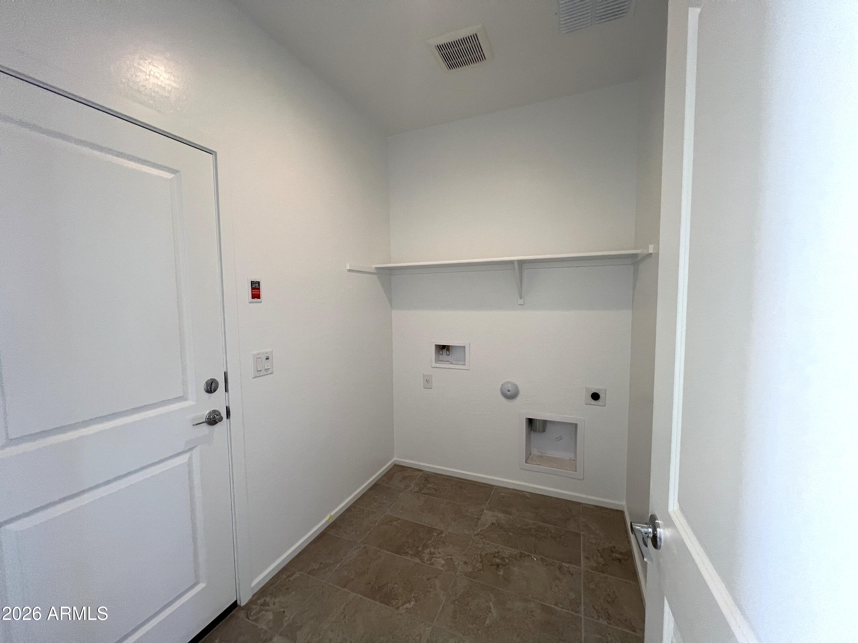 46830 W Crescent Moon Drive