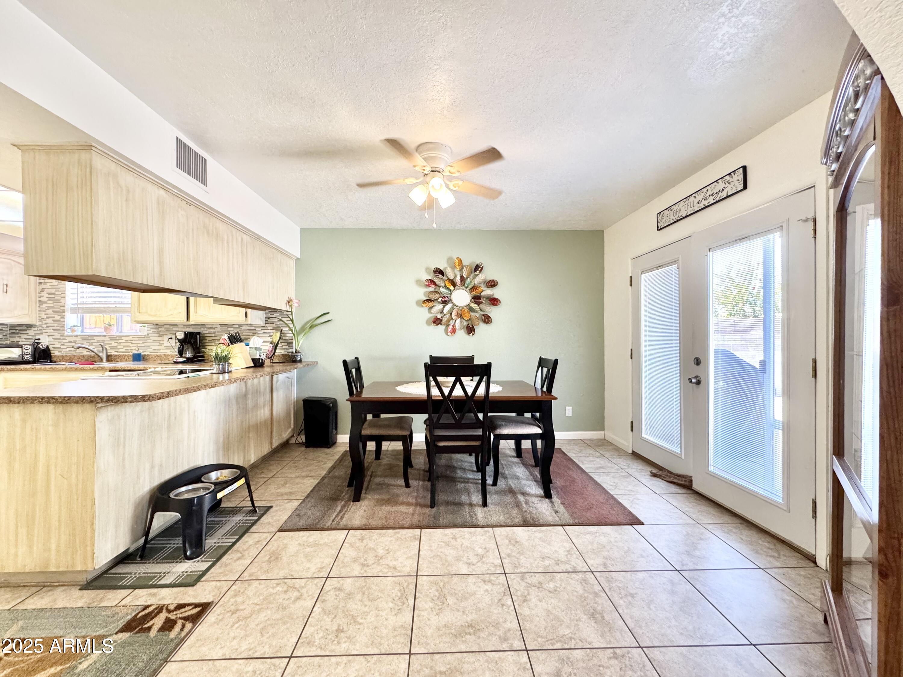 VISTA VILLAGE 5 - Residential