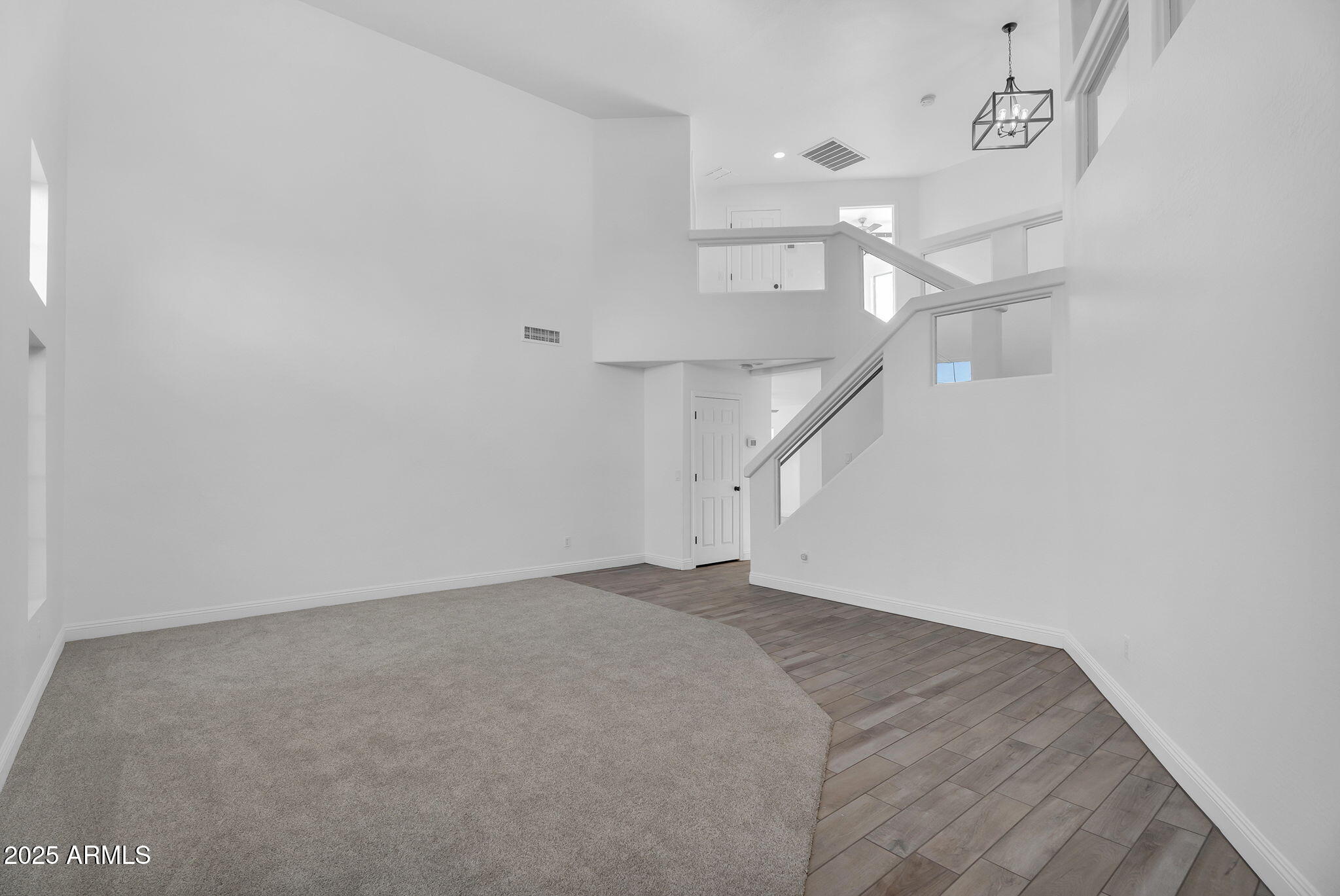 31603 N ROYAL OAK Way