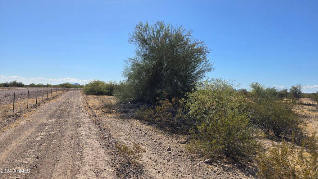 Photo of 821 S 544th Avenue #218, Tonopah, AZ 85354 (MLS # 7026306)