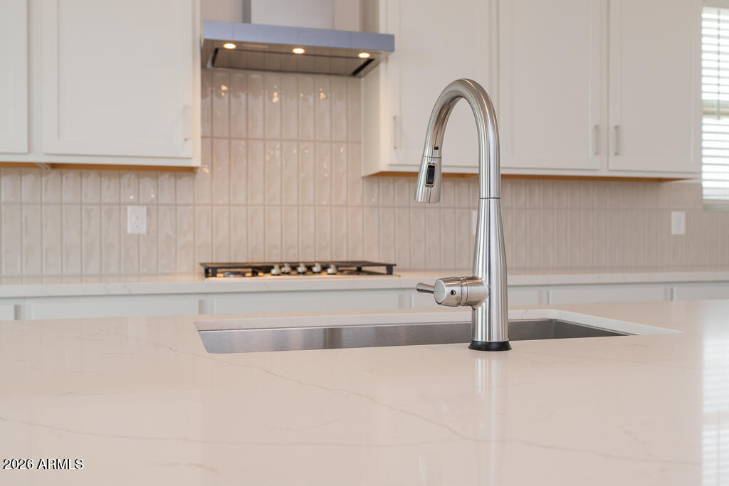 17635 W TURNEY Avenue