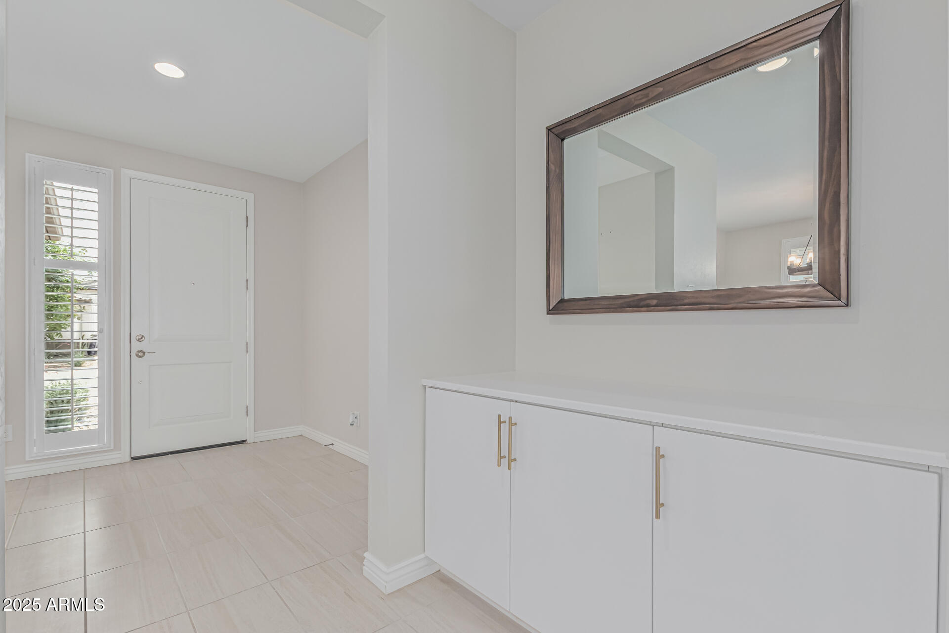 1272 W CAMINA BUENA Vista